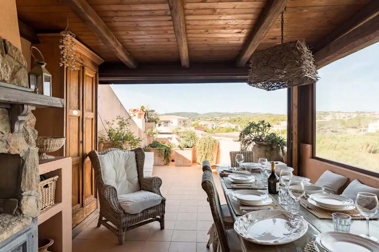 Romantico Appartamento Vista Mare Porto Pozzo Exterior photo