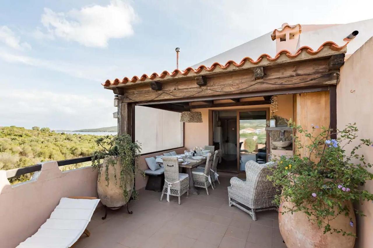 Romantico Appartamento Vista Mare Porto Pozzo Exterior photo