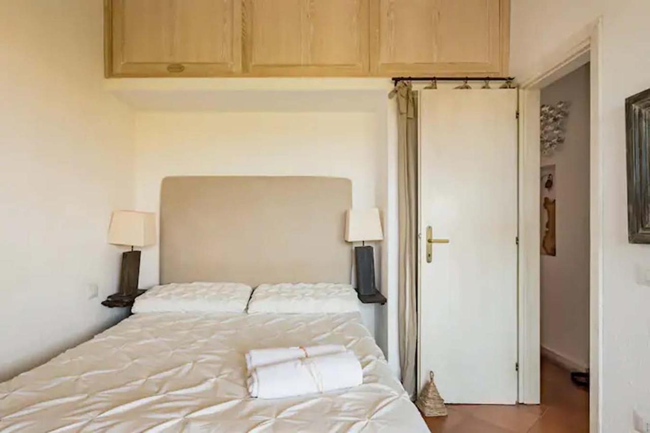 Romantico Appartamento Vista Mare Porto Pozzo Exterior photo